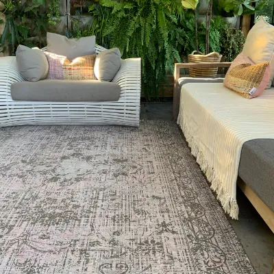 Picture of AGELESS SMITTEN RUG